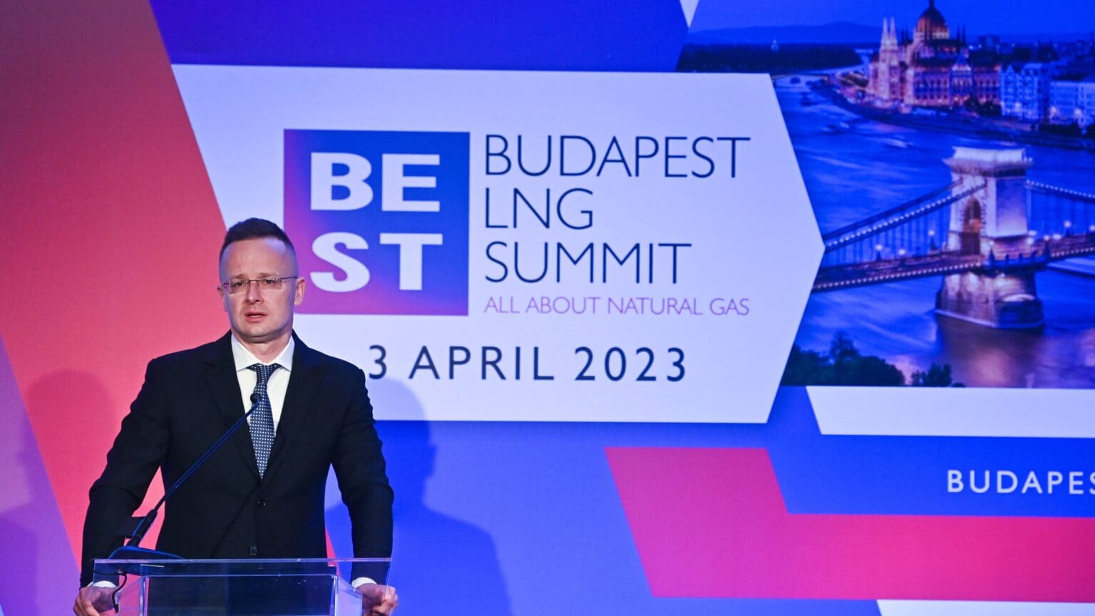 Szijjártó: Energy Market Situation ‘Lethal’ for Competitiveness