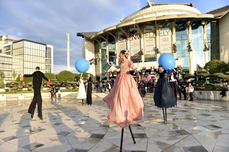 The opening of the 5th MITEM festival in front of the building of the Hungarian National Theatre on 13 April 2017.