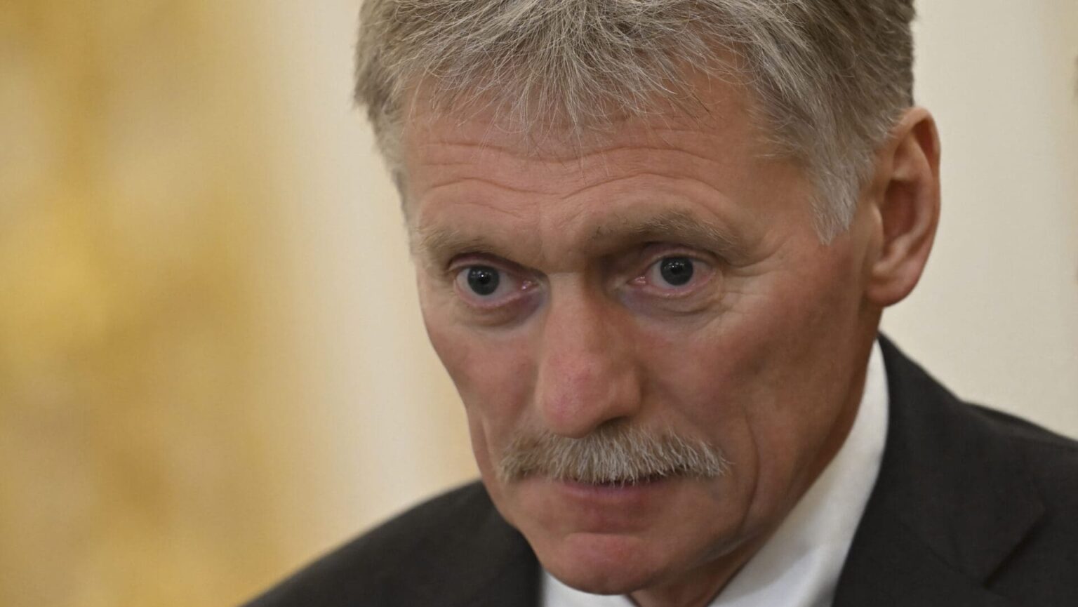 Kremlin Shows Readiness to Negotiate with Ukraine While Zelenskyy Is in Power