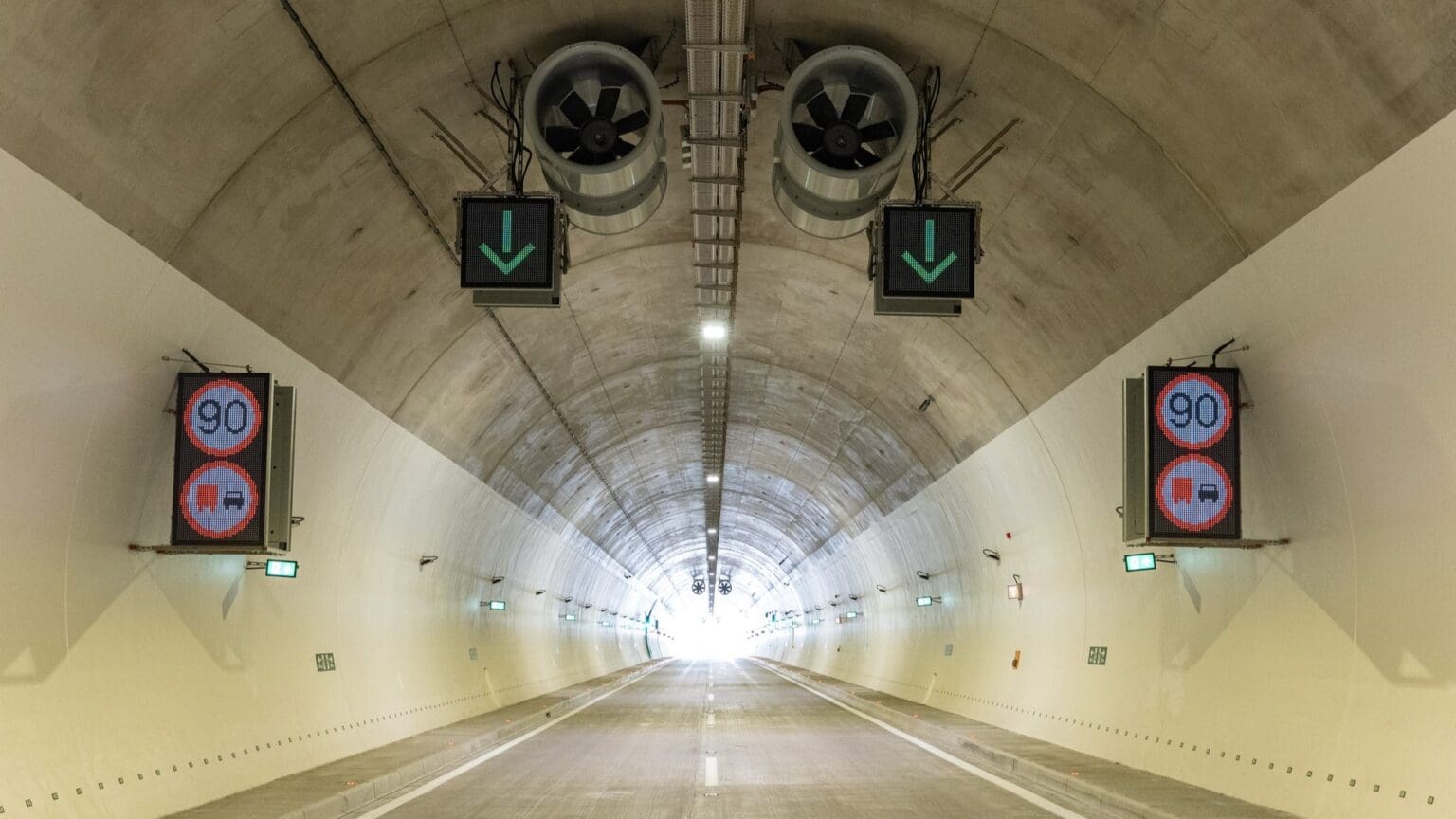 Hungary’s First Purely State-Funded Expressway Tunnel Completed