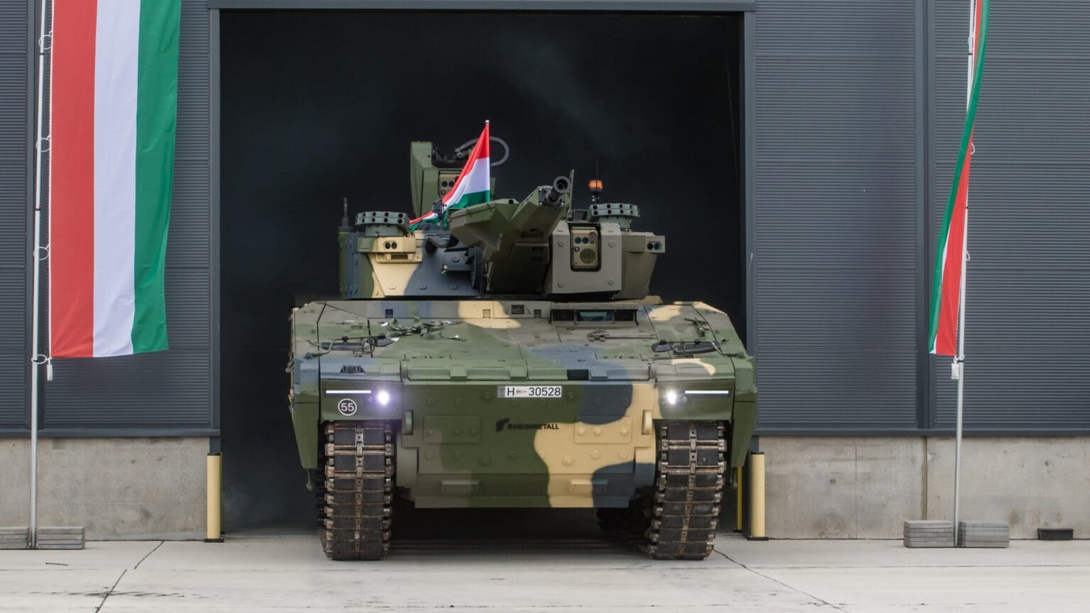 Hungary Unveils First Locally Produced Lynx KF-41 Infantry Fighting Vehicle