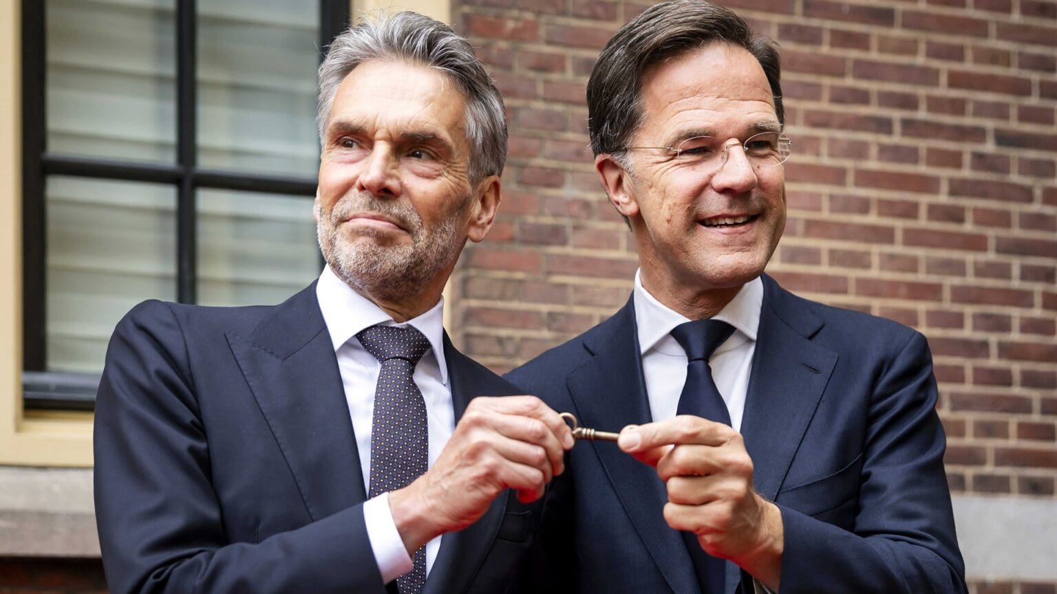 New Dutch Prime Minister Sworn Into Office