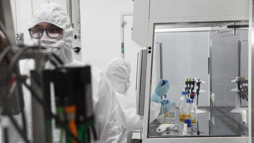 Research staff at work in the pilot research laboratory of the University of Debrecen on the day of its inauguration on 2 July 2024