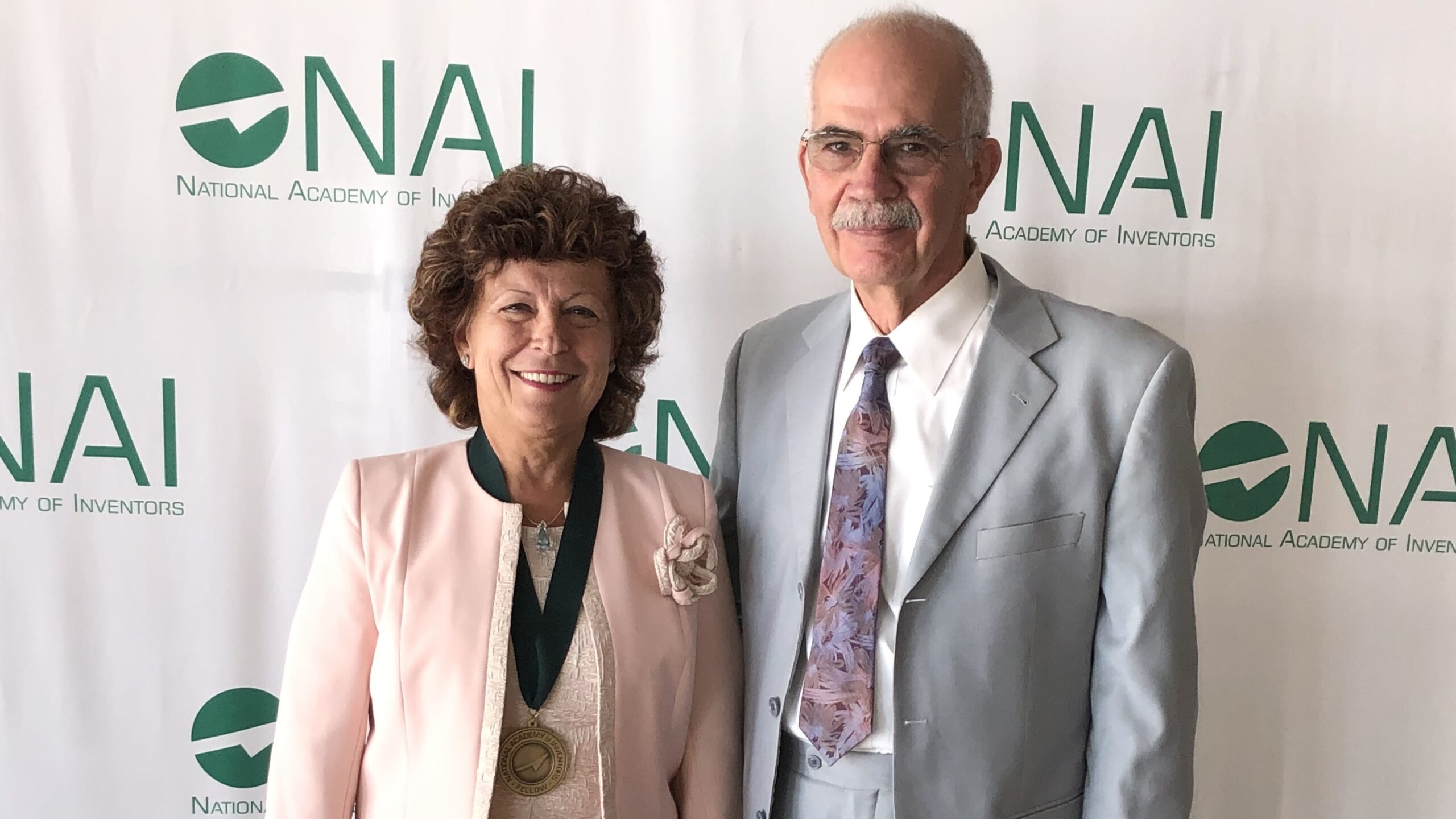 Professor Puskás and her spouse Gábor Kaszás at the induction ceremony to the National Academy of Inventors in 2021