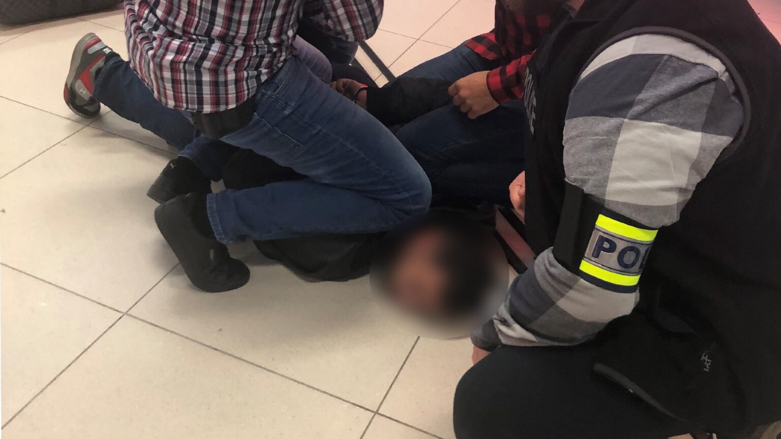 Fugitive Wanted for Murder and Prison Break Caught at Budapest Airport