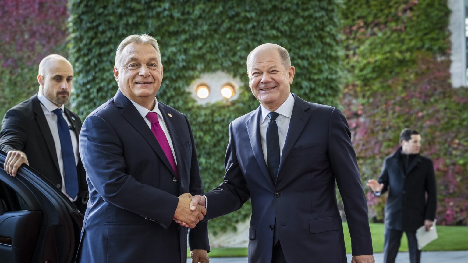 Hungary’s Isolation? Orbán Meets Scholz in Berlin