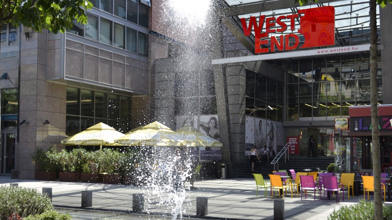 Westend Celebrates 25th Anniversary with Groundbreaking Multimedia Box Attraction