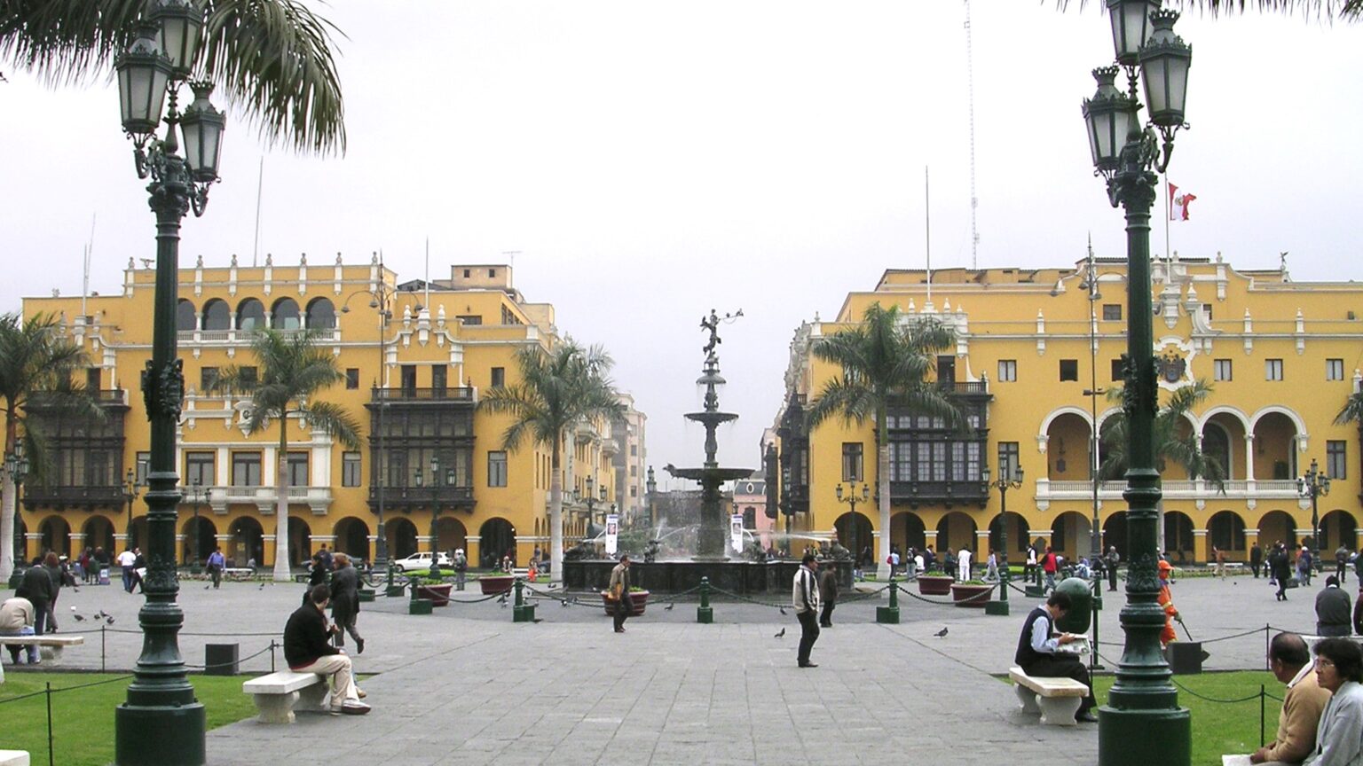 A Hungarian Girl on the Peruvian Stage: The Story of Emőke Schöffer Komlóssy