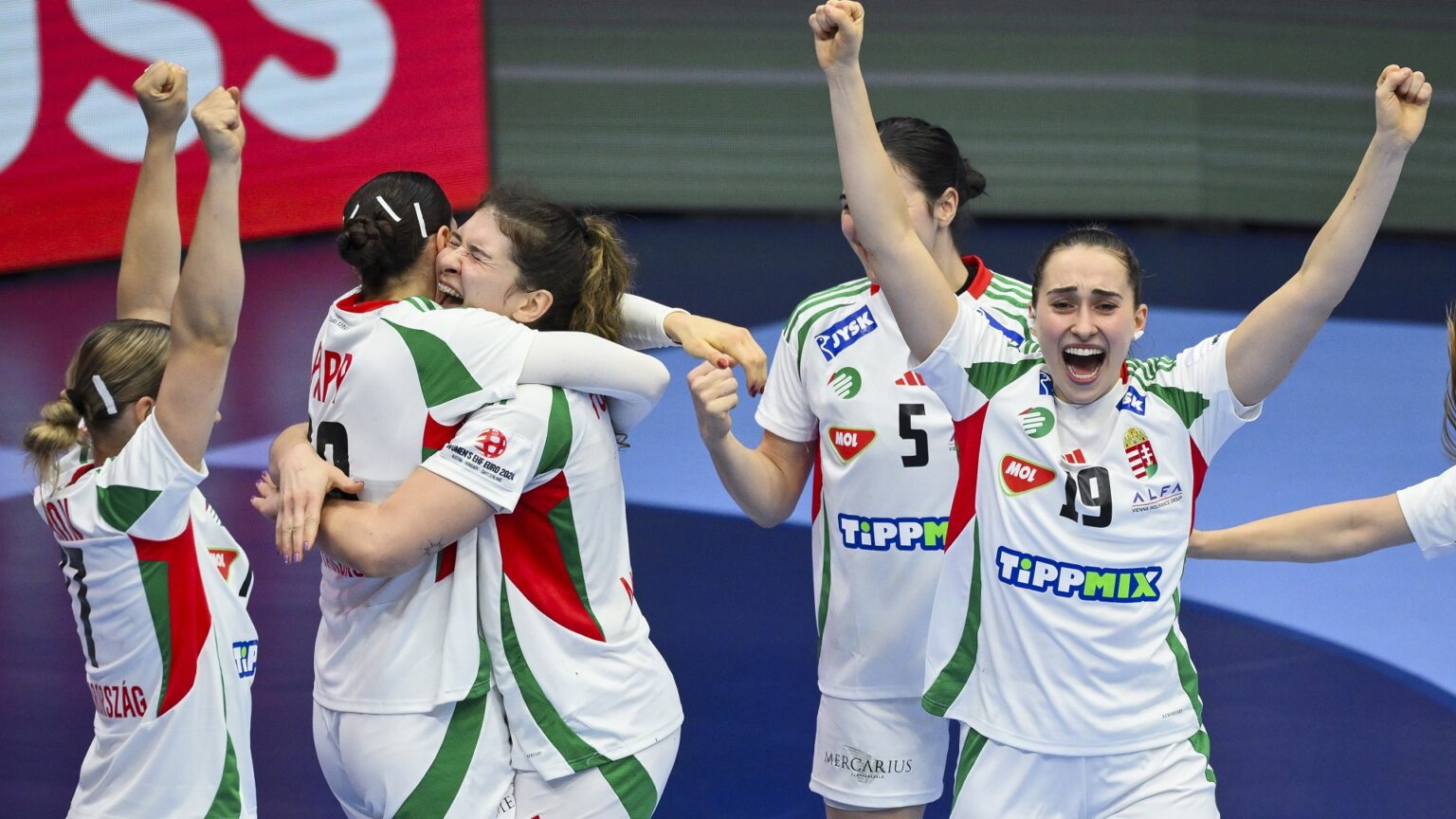 Hungary Beat Romania, Keeps Perfect Record at Women’s Handball Euros