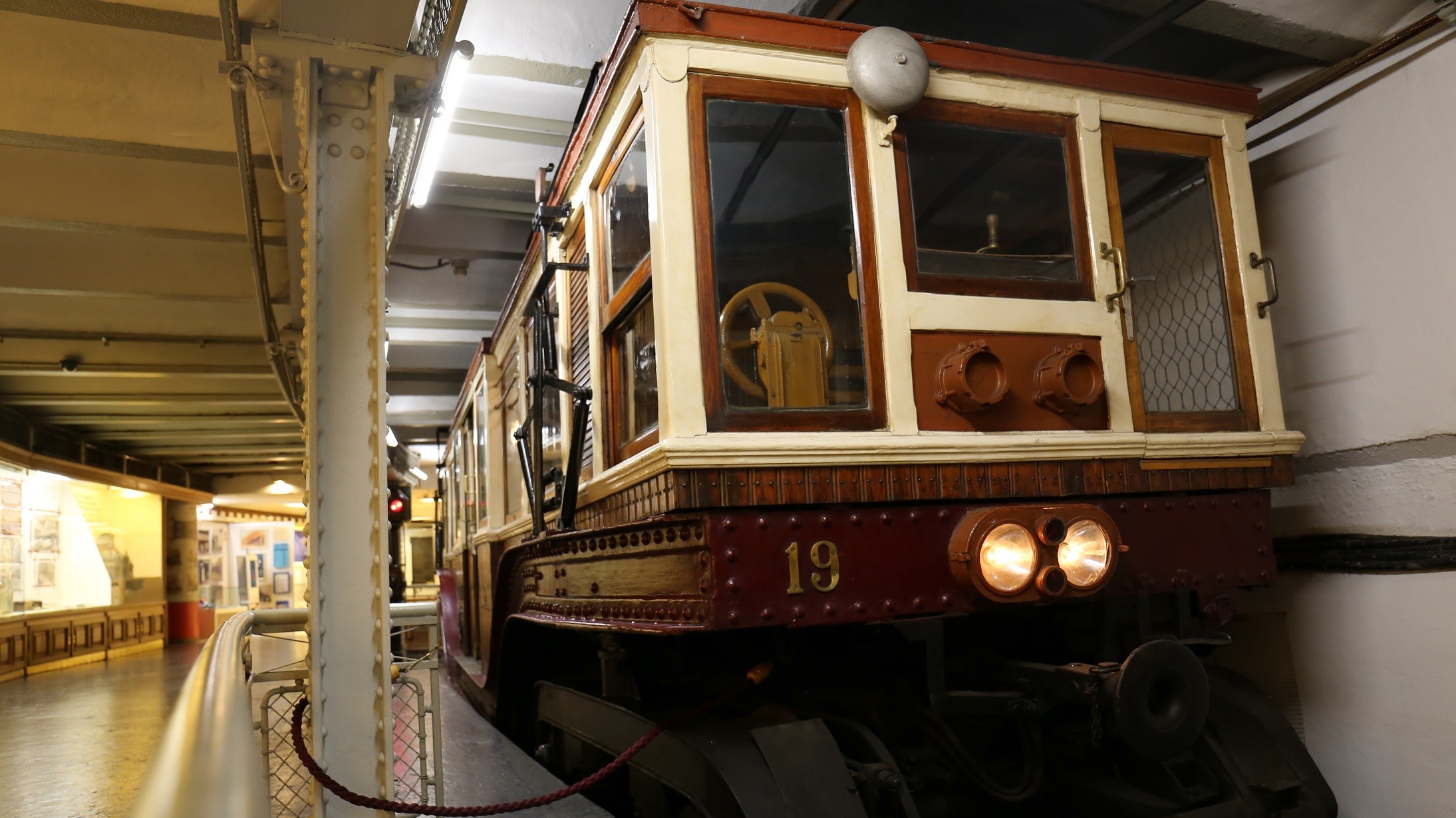 Budapest’s Underground Railway Museum Hosts Special Tours for Tour Guide Day